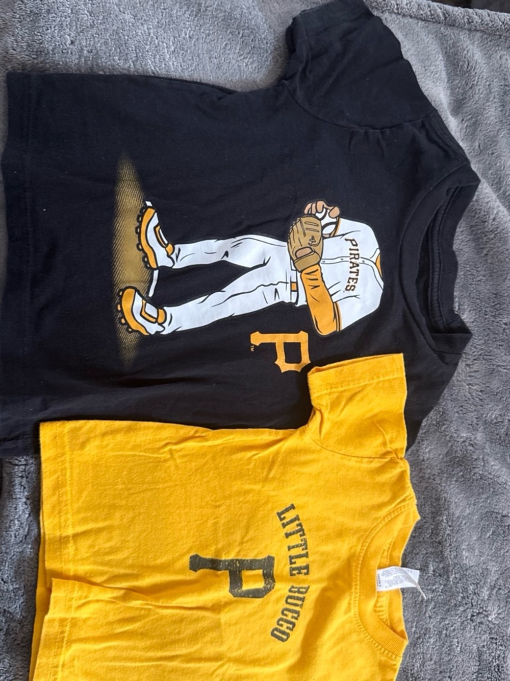 Kids' Black & Yellow Short Sleeve Graphic Tees